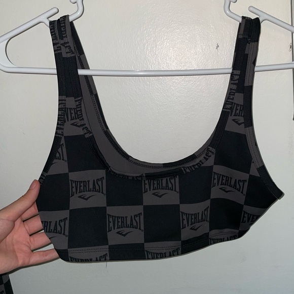 Forever 21 X EVERLAST workout set - Picture 6 of 9
